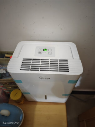 美的(Midea) 家用除湿机干衣/抽湿机除湿量12升/天家用干燥机干衣20㎡以下适用/地下室CF12BD/N7-DN晒单图