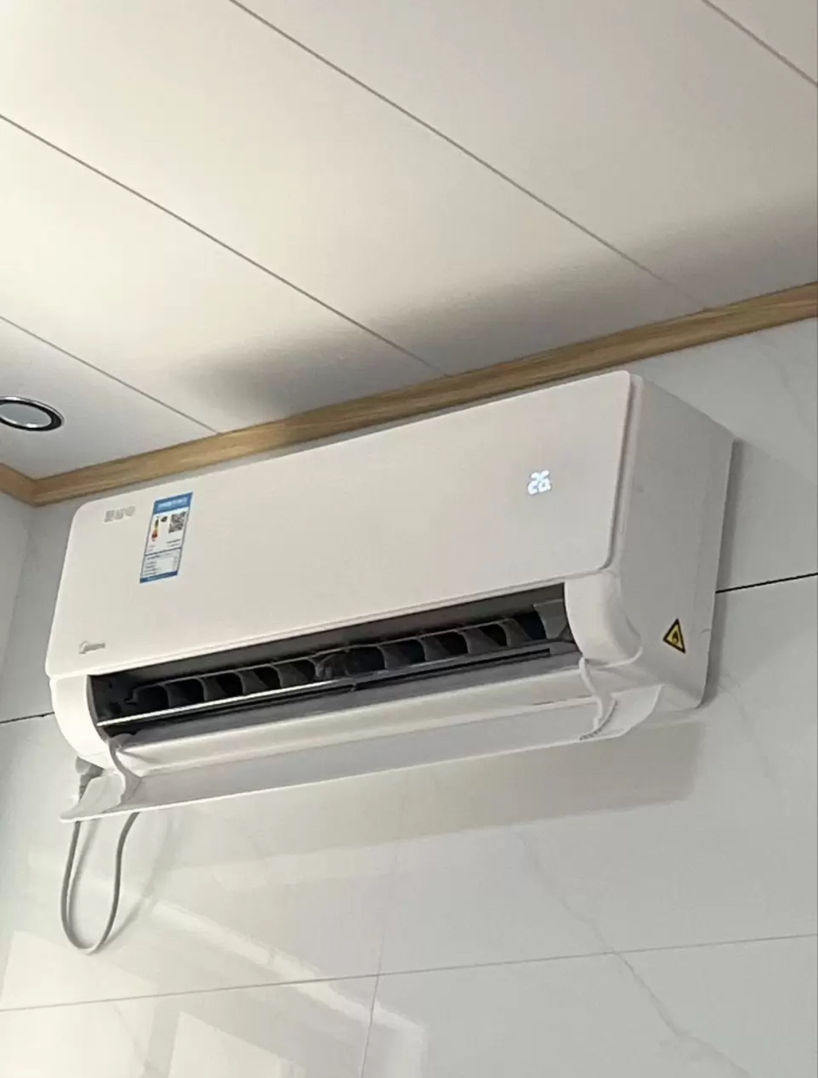 美的(Midea)空调挂机酷省电大1匹p变频冷暖新一级智能壁挂式客厅卧室大风口节能省电KFR-26GW/N8KS1-1晒单图