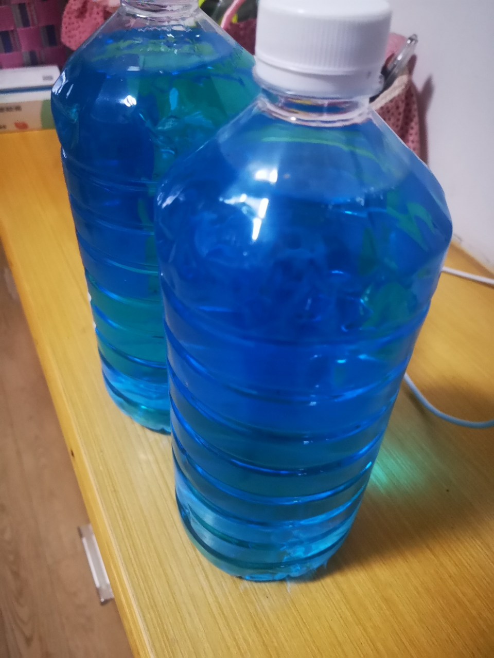 故里车玻璃水汽车防冻零度车用冬季去污雨刷精雨刮水四季通用虫胶油膜去除共2.4L容量0℃自然型2瓶装(1.2L*2)晒单图
