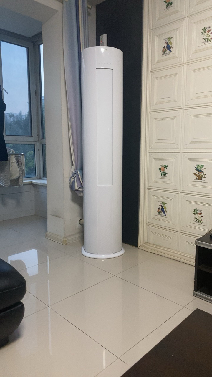 海尔智家出品空调(Leader)柜机 新一级能效急速制热直流变频冷暖家用客厅空调立式省电3匹72WDB81晒单图