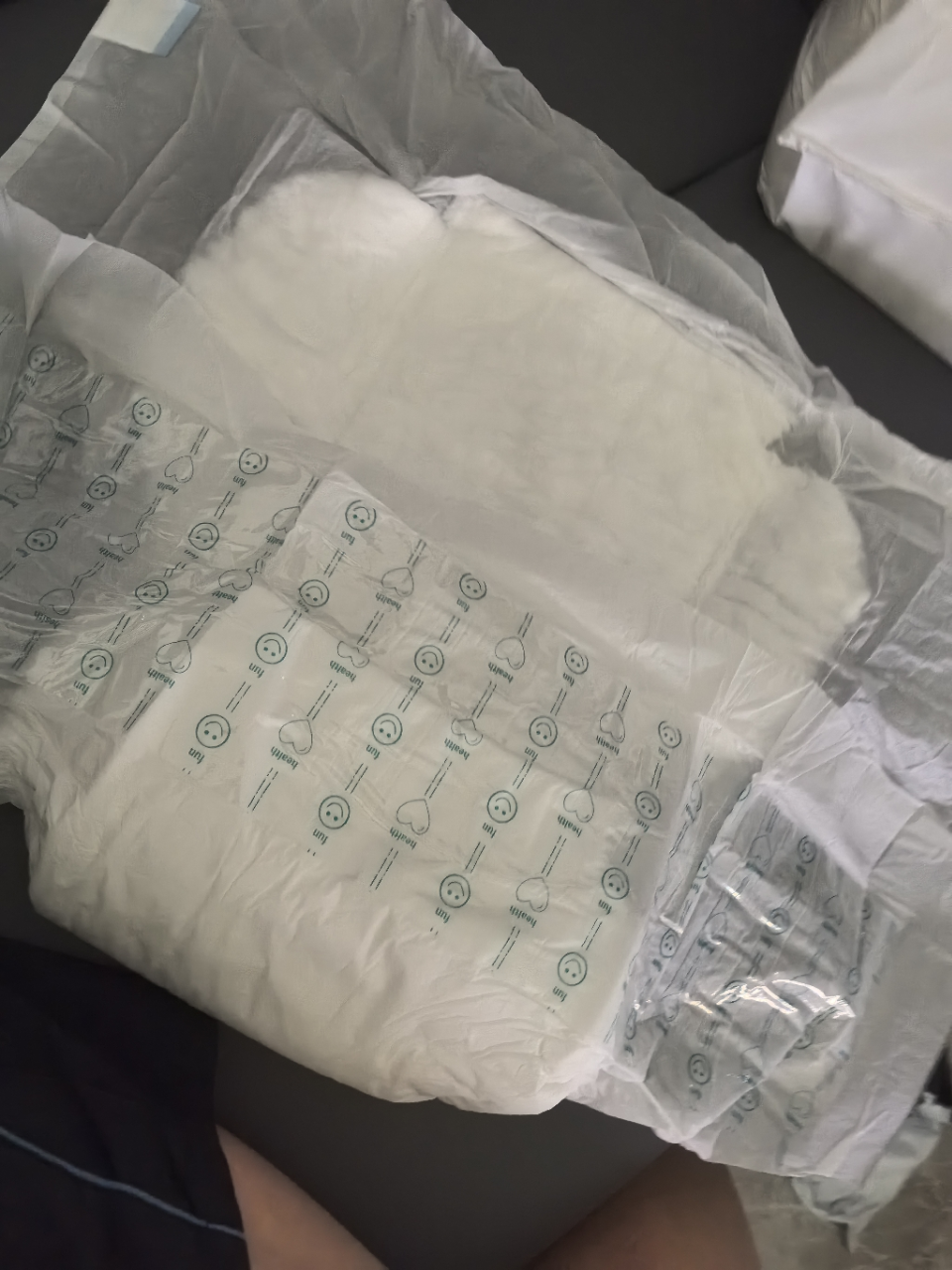 成人纸尿裤老年人尿不湿xll男女士专用纸尿片尿垫批发失禁大小便 M码 40片 透气实惠装 60-90斤晒单图