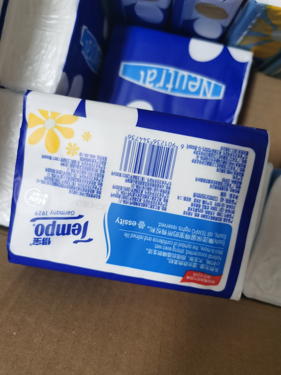 Tempo得宝Mini小雏菊系列抽纸4层90抽18包卫生纸 家用实惠装无香餐巾纸面巾纸卫生纸纸巾(整箱销售)晒单图