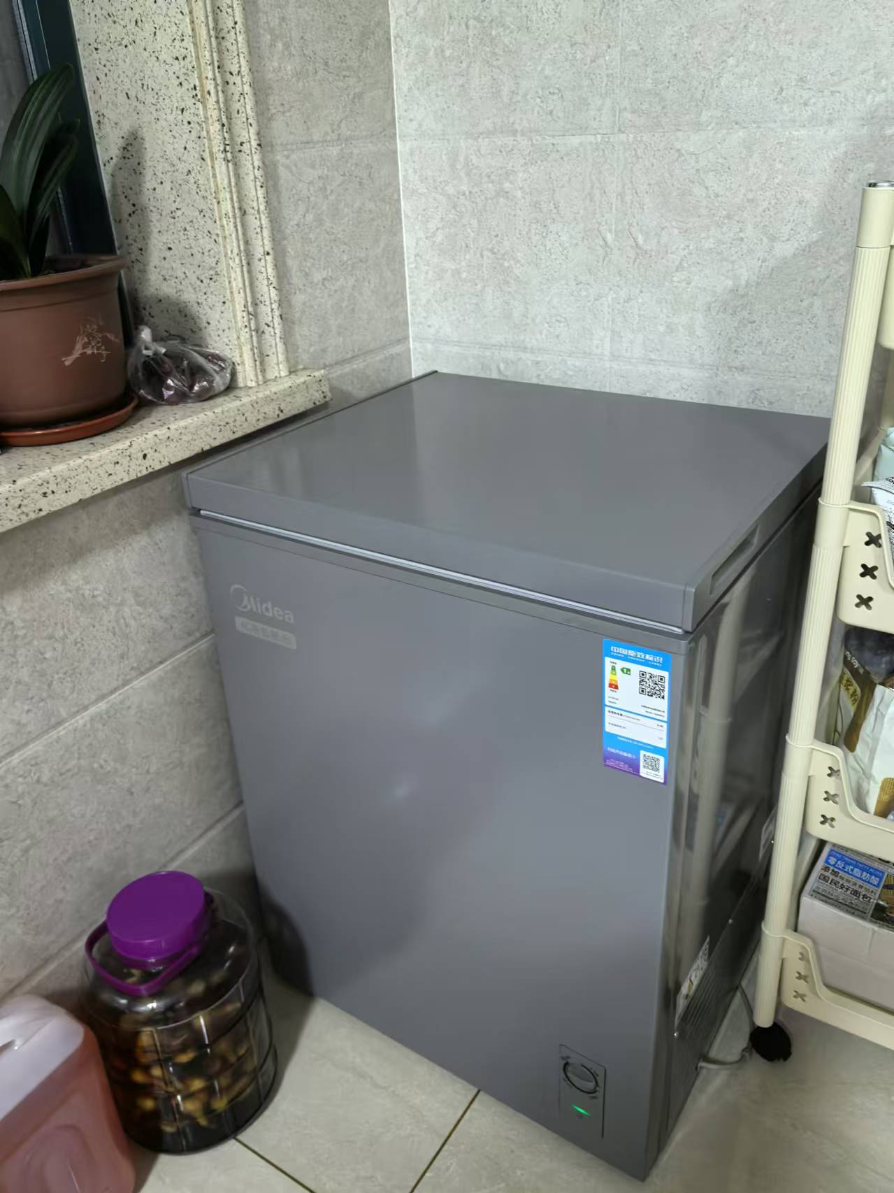 美的(Midea)冷柜143升 减霜家用囤货小冰柜 一级能效母婴母乳小冰箱 BD/BC-143KMF(E)以旧换新晒单图