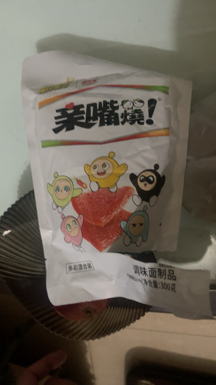 卫龙辣条亲嘴烧300g*1袋混合口味休闲零食小吃大刀肉即食豆干出游晒单图