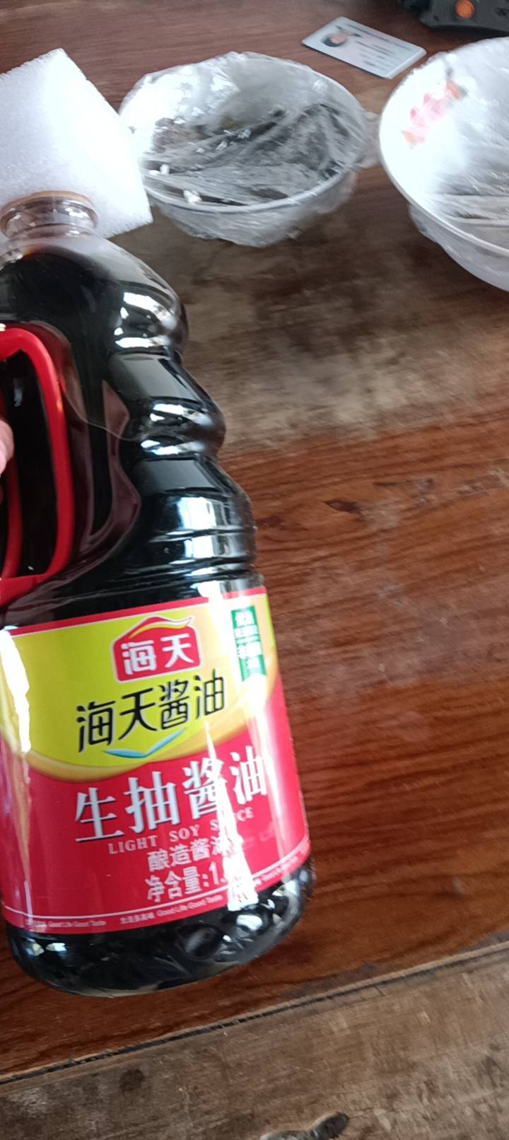 海天生抽酱油1.9L*2瓶实惠装酿造酱油炒菜凉拌提鲜凉拌调味家用厨房烹饪晒单图