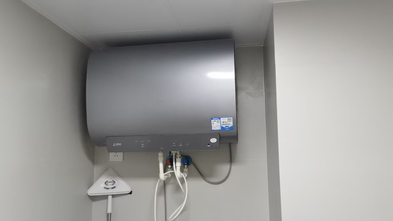 海尔(Haier)60升电热水器EC6001HD-BK1U1 双胆速热 镁棒免更换 水质可视化 10倍大水量 ECO节能晒单图