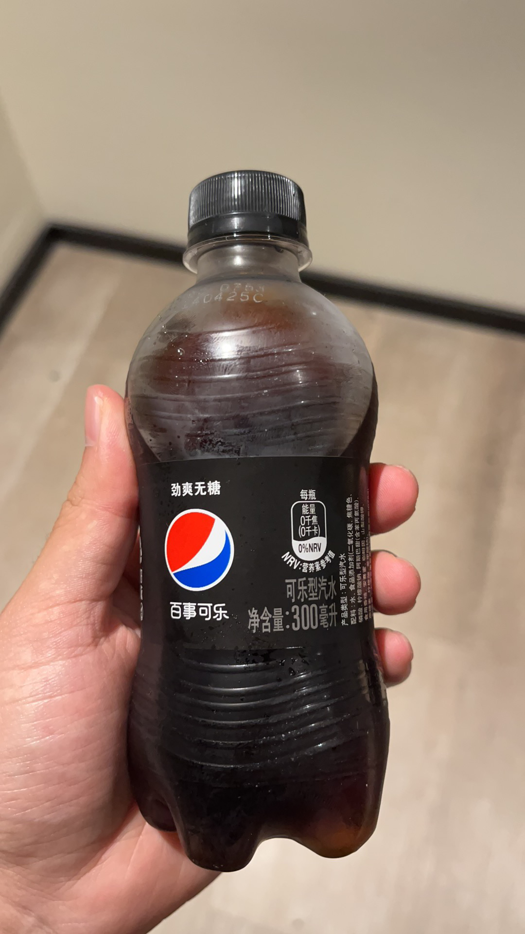 百事可乐 无糖 Pepsi 碳酸饮料 汽水可乐 小胶瓶 300ml*12瓶 饮料整箱晒单图