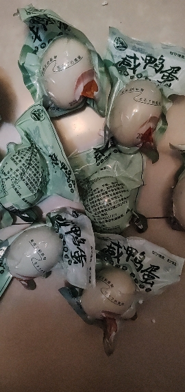 [西沛生鲜]正宗咸鸭蛋新鲜 10枚 60-70g/个 红泥腌制烘焙流油蛋黄酥月饼粽子红心咸蛋晒单图
