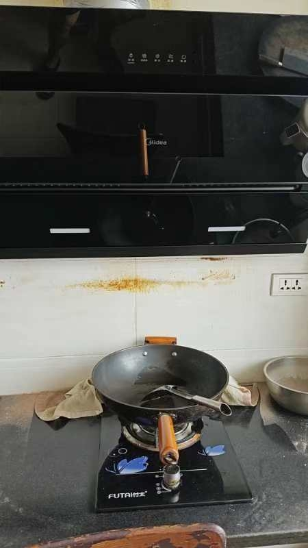 美的(Midea)抽油烟机侧吸式家用厨房油烟机21m³大吸力立体环吸挥手智控自清洗吸油烟机CXW-280-J25S晒单图