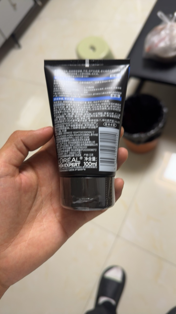 欧莱雅(LOREAL)男士水能润泽双效洁面膏100ml(深层清洁 保湿补水 各种肤质 洗面奶洁面乳)晒单图
