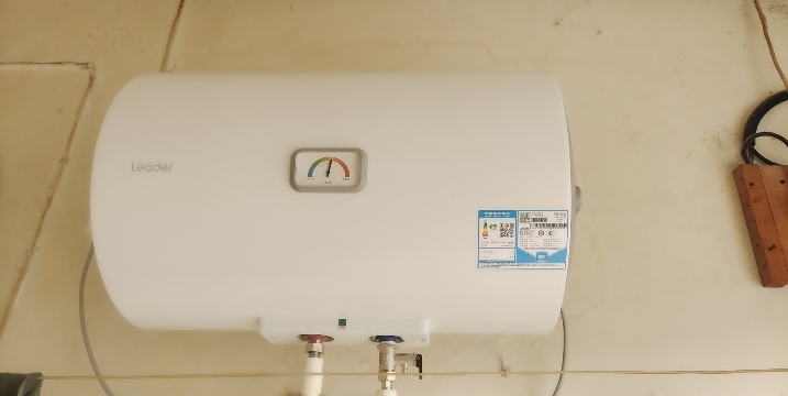 Leader 海尔智家 电热水器LEC5001-20X1 50升 2200W速热 M式新鲜注水 安全防电墙晒单图