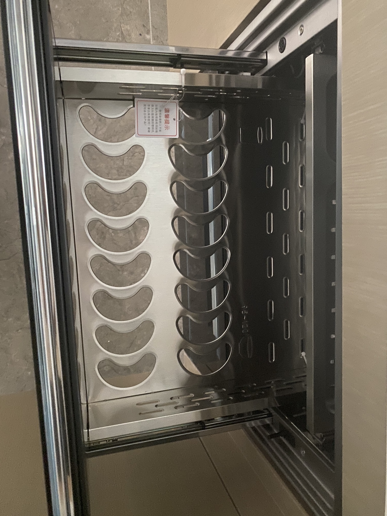 康宝(Canbo)磐石消毒柜118L大容量三层不锈钢嵌入式碗柜厨房餐具二星高温一体板架XDZ118-EMT晒单图
