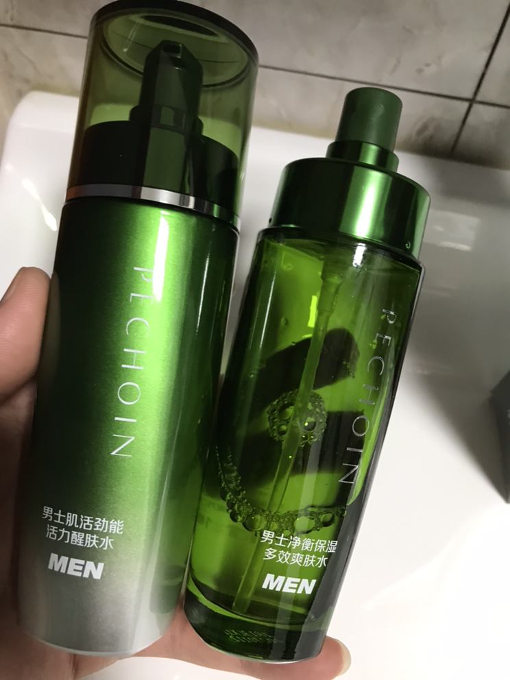 百雀羚(PECHOIN)男士肌活劲能活力醒肤水100ml 补水保湿清爽滋润肌肤男士爽肤水晒单图