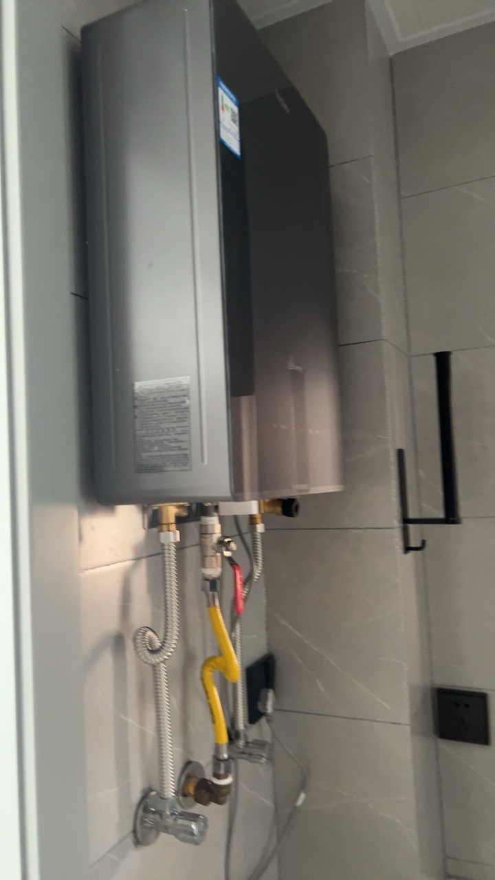 海尔(Haier)16升燃气热水器天然气JSQ31-16KL5锦绣U1 水伺服恒温 密闭稳燃舱 彩晶全面屏 WIFI控制晒单图