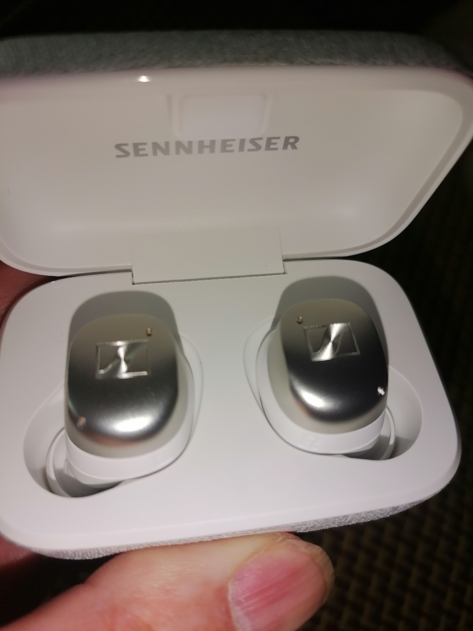 森海塞尔(Sennheiser)MOMENTUM真无线4代 蓝牙自适应降噪音乐耳机 入耳式运动耳机 皓月白晒单图