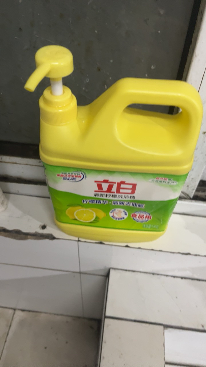 立白洗洁精清新柠檬1kg*2桶轻松去油清新祛味大桶按压瓶晒单图