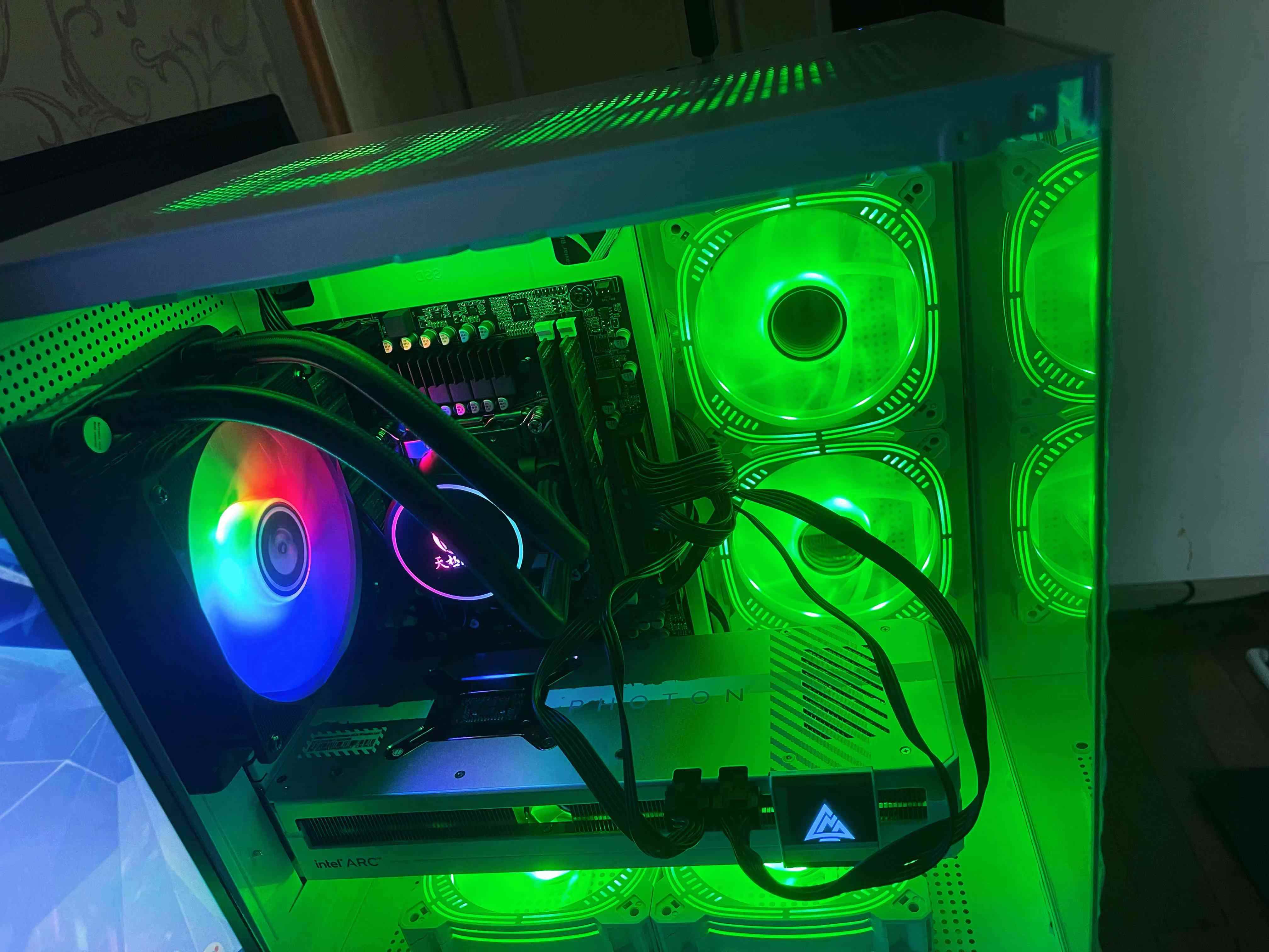 甲骨龙Intel酷睿14代i5 14600KF/RTX3050 6G独显DDR4 16G内存DIY组装机台式电脑游戏组装机高配吃鸡游戏主机网咖高配兼容组装机晒单图