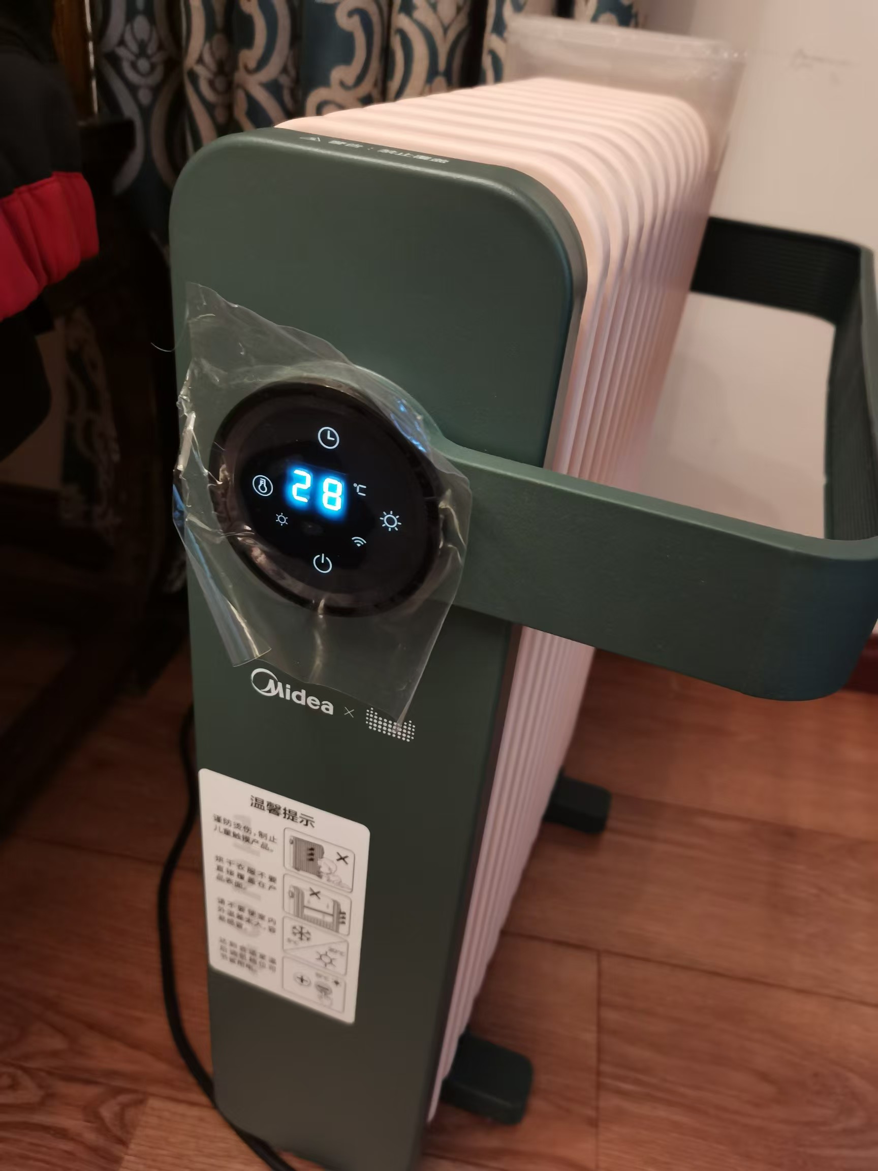 美的(Midea)取暖器油汀智能电暖器家用节能省电大面积速热油丁电暖气加湿油酊热风机13片油丁HYX22KR黛青绿晒单图