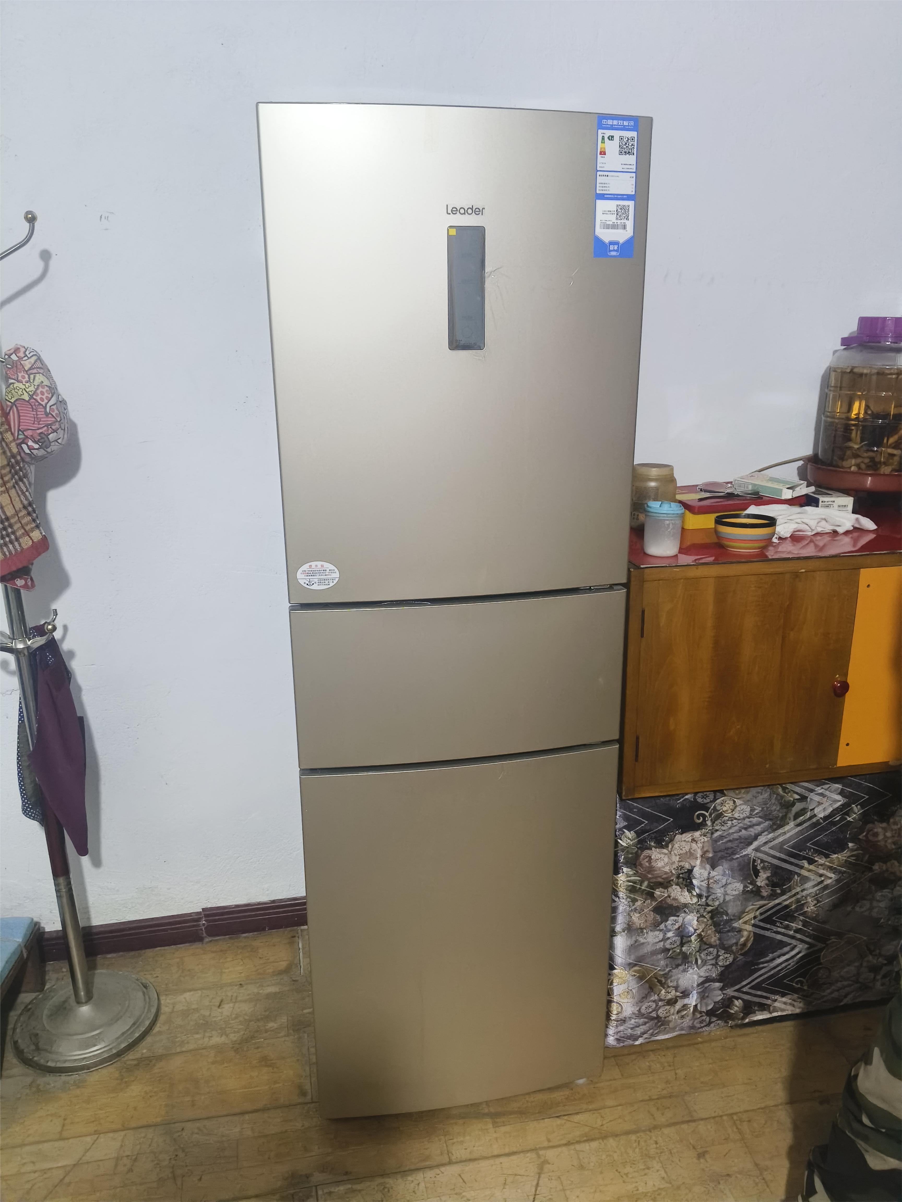 统帅(leader)海尔出品218升炫金变频一级能效三门家用电冰箱 风冷无霜 小冰箱BCD-218WLDPPU1晒单图