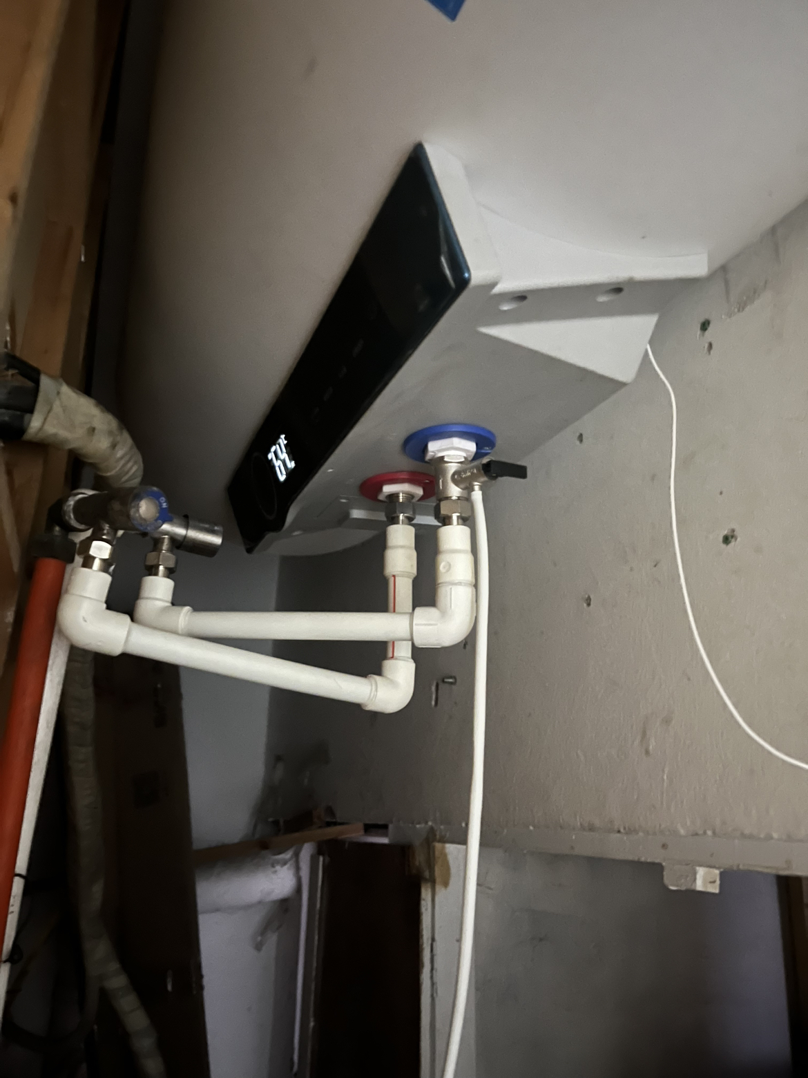 美的电热水器80升储水式 3300W变频 终身免换镁棒省钱 安全零电洗一级节能 智能家电 F8032-JA5(HE)晒单图
