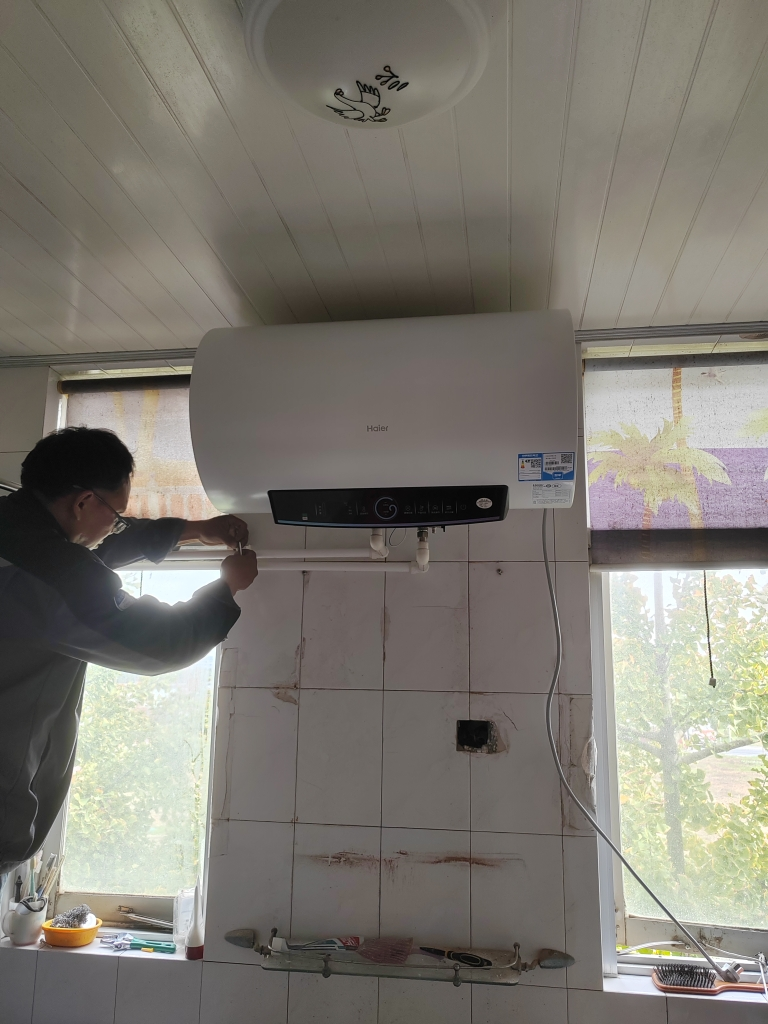海尔(Haier)60升电热水器 EC6002-PD5U1 3300W变频速热 健康可视化 镁棒免更换 WIFI智控晒单图