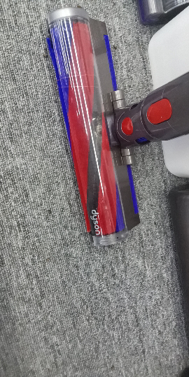 戴森(Dyson) V8 Slim Fluffy无绳吸尘器 轻量化 吸尘除螨一体 长续航 2024款 宠物 家庭适用晒单图