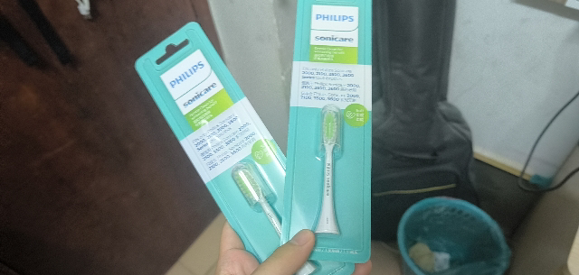 飞利浦(PHILIPS)电动牙刷头 柔和亮白型适配HX2431HX2461HX2471护龈刷头HX2031/02-3支装晒单图