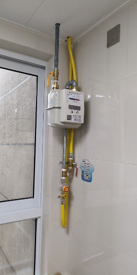海尔(Haier)燃气热水器16升天然气家用双循环恒温无级变频水伺服五段微火TSI增压密闭稳燃舱一级降噪 KL7S-恒星晒单图