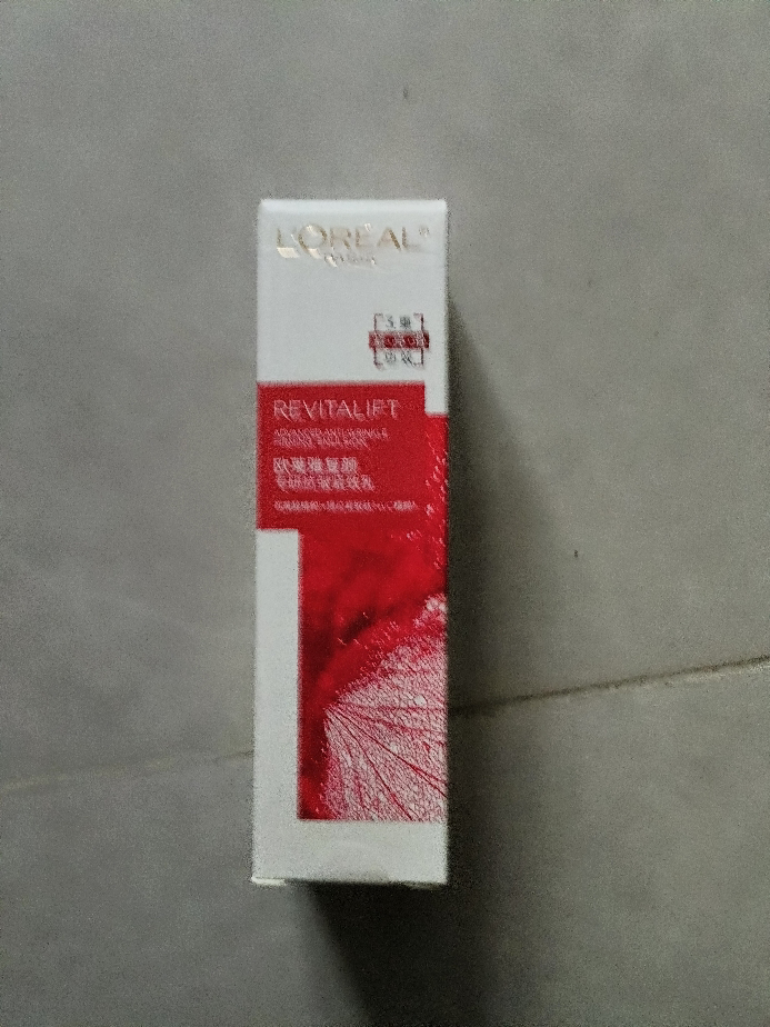 欧莱雅复颜抗皱积雪草护肤套装水乳补水保湿抗皱提拉紧致淡化细纹(有赠品字样,原装中小样)晒单图