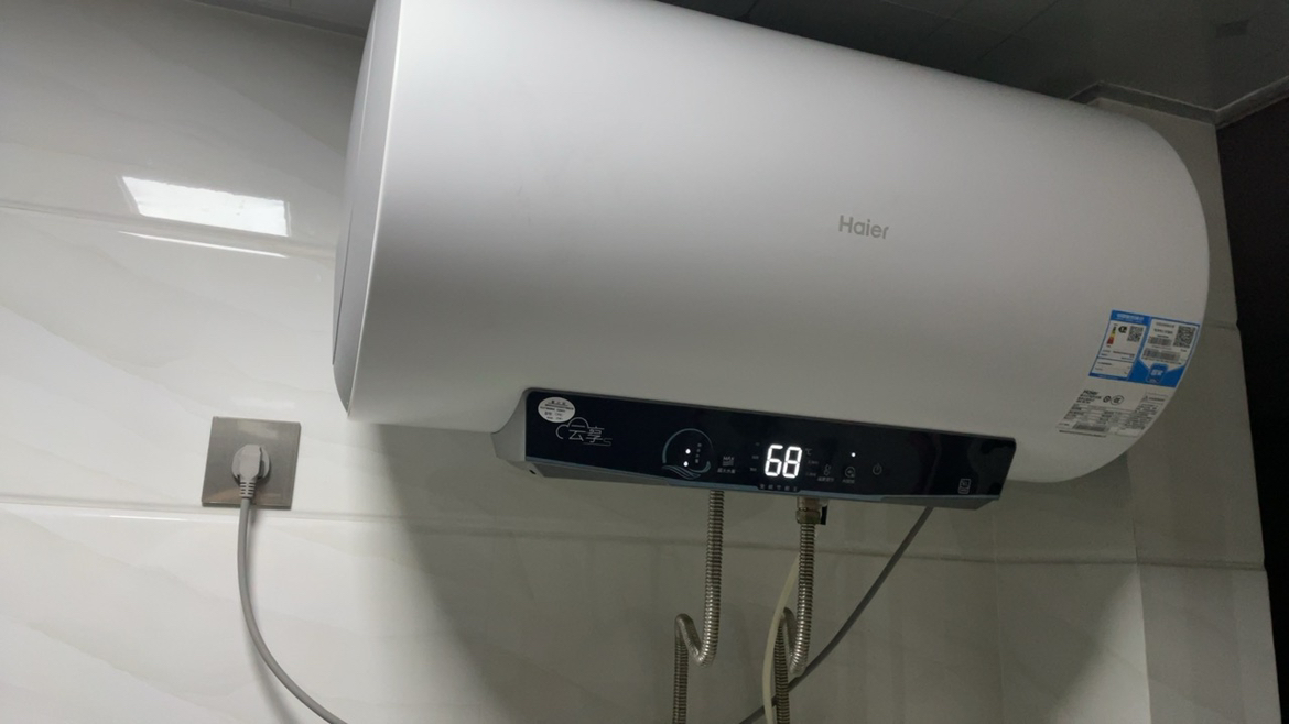海尔(Haier)电热水器80升3300W变频速热健康抑菌洗安全防电墙安全节能一级能效晒单图