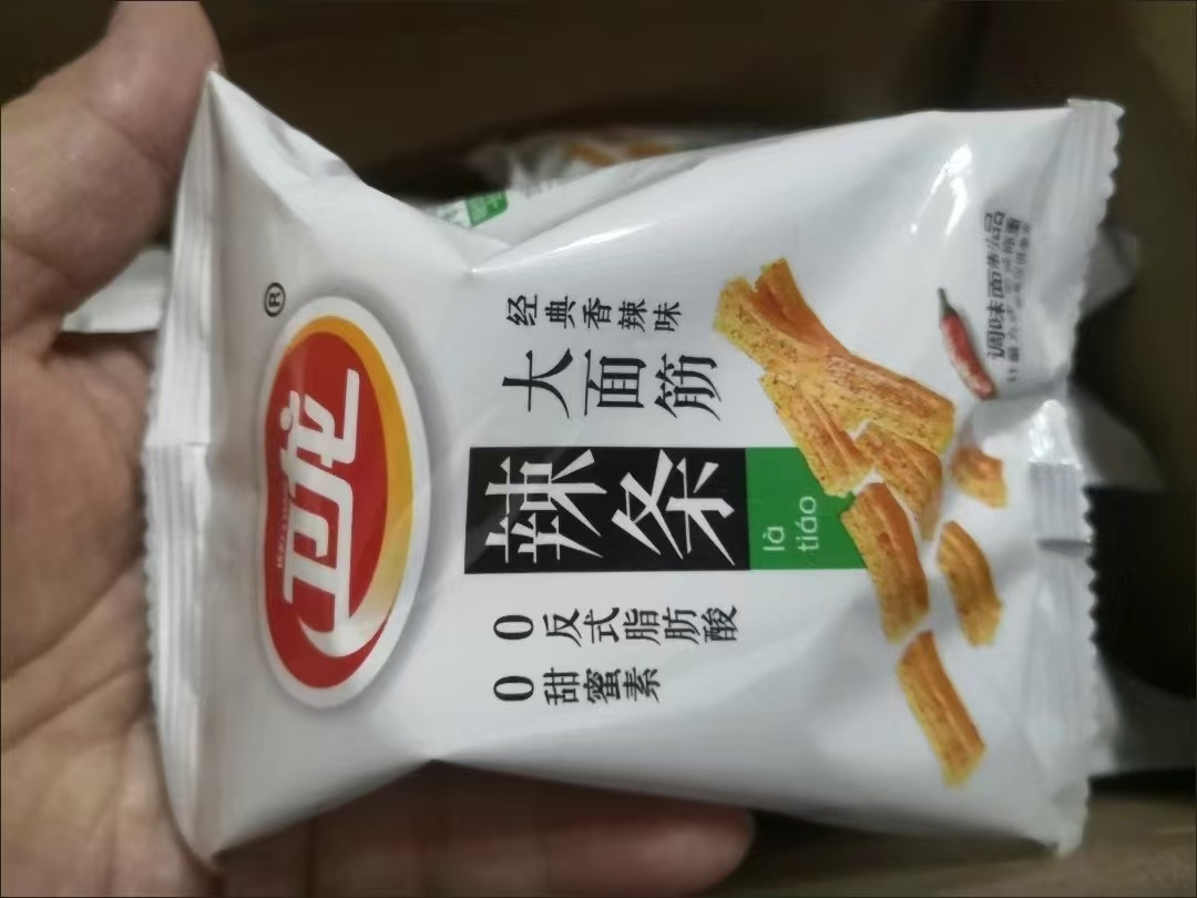 卫龙辣条大面筋 65g*3包麻香辣网红小吃休闲零食品素肉聚餐晒单图