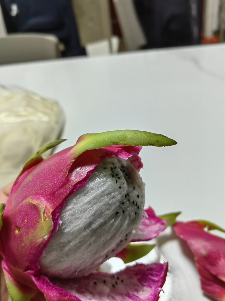 [西沛生鲜]越南进口 白心火龙果 净重3斤 单果300-500g 新鲜当季水果 孕妇宝宝晒单图
