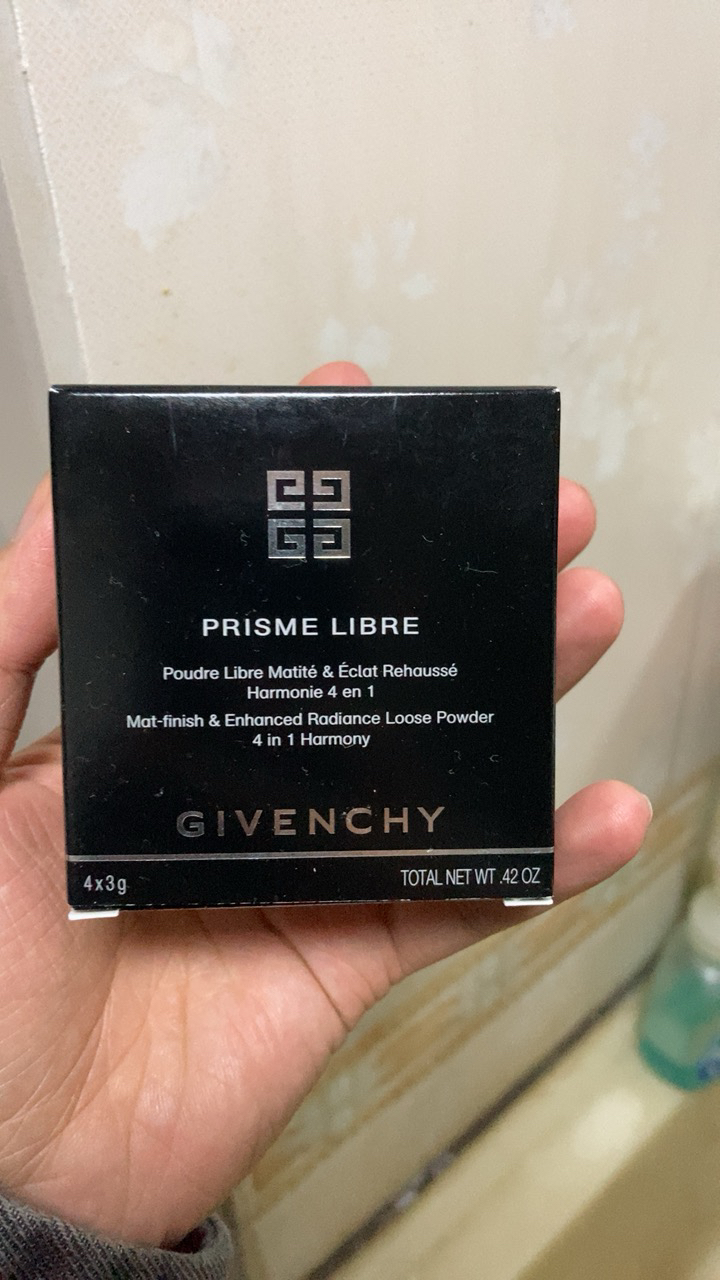 [送礼优选 礼袋装]纪梵希(GIVENCHY) 明星四宫格四色散粉1号色12g(限拍2件,多拍不发货)晒单图