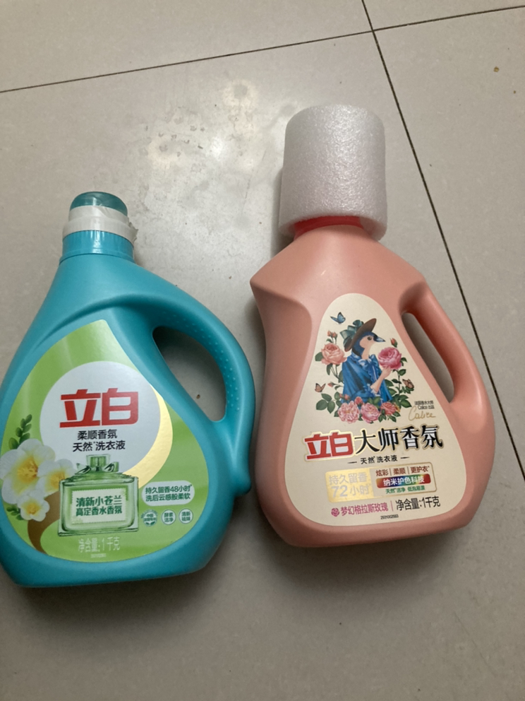 立白洗衣液大师香氛1kg+柔顺香氛1kg持久留香酵素洁净炫彩护色柔顺护衣晒单图