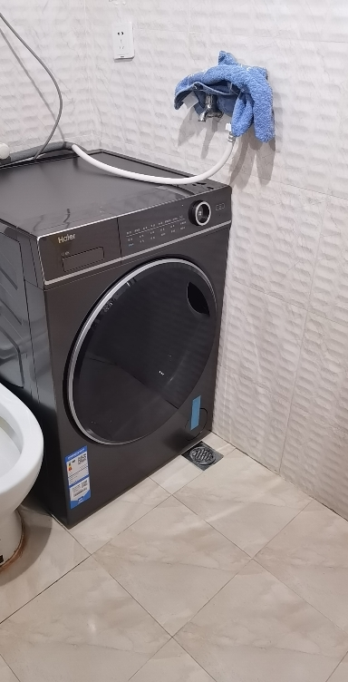 海尔(Haier)10公斤 全自动 变频滚筒洗衣机 家用大容量智能投放 525筒径 除菌 精华洗 BD14326L晒单图