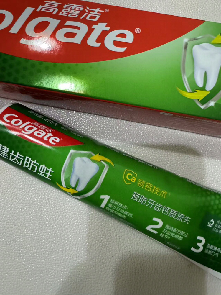 高露洁口腔护理清洁全面防蛀超爽薄荷牙膏防蛀固齿清新口气家庭加量装250g晒单图