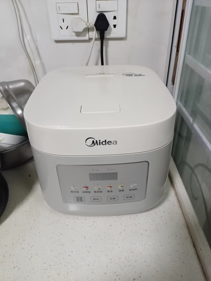 美的(Midea)电饭煲 3L家用电饭锅316L不锈钢内胆无涂层煮饭锅 1-3人多功能0涂层煲汤煮粥锅MB-RE387S晒单图