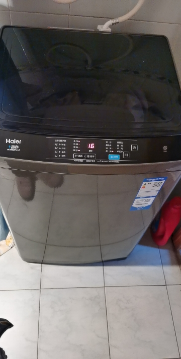 海尔(Haier) 10公斤大容量 波轮洗衣机全自动 直驱变频 蝶型水流 除螨洗租房神器 节能EB100B20Mate1晒单图