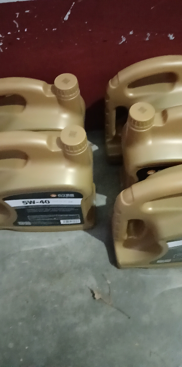 统一(Monarch) 苏宁定制 SN全合成汽油机油润滑油 5W-40 4L晒单图