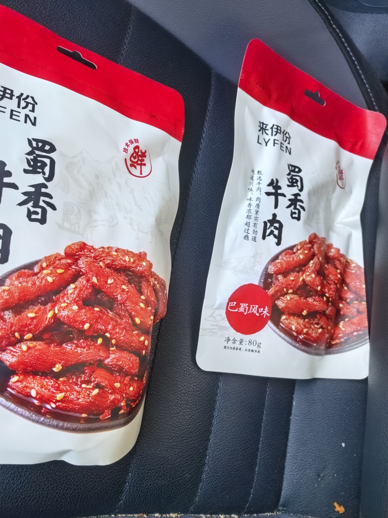 来伊份蜀香牛肉香辣味80g熟食肉干手撕牛肉干办公室休闲零食 即食小吃来一份晒单图