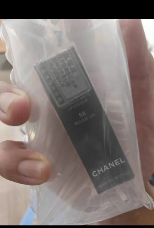 香奈儿(CHANEL)口红/唇膏炫亮魅力水润系列 哑光丝绒系列唇膏3.5g炫亮丝绒哑/光58#晒单图