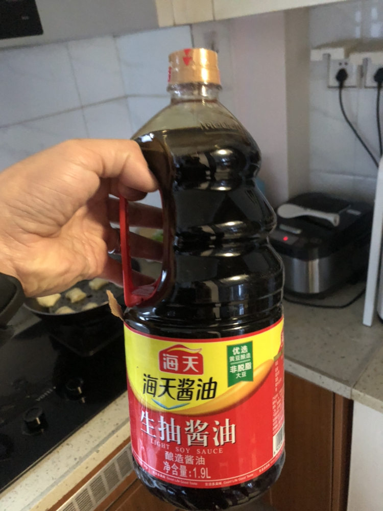 海天酱油 生抽酱油1.9L装 调味料 商用家用生抽 炒菜凉拌提鲜酿造酱油晒单图