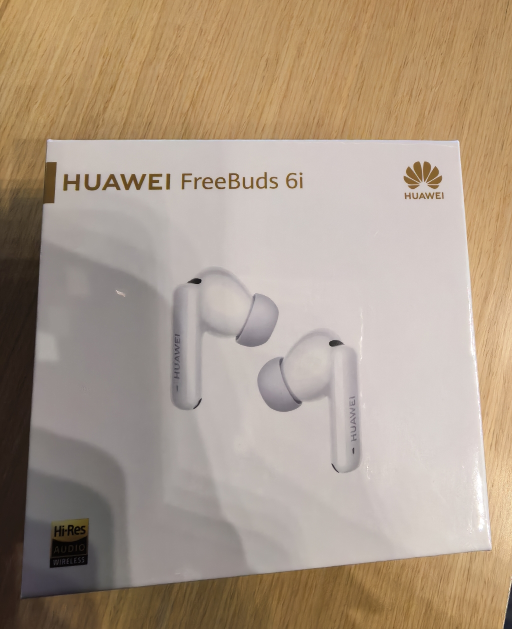 华为/HUAWEI FreeBuds 6i 天际白 真无线蓝牙降噪耳机 旗舰级降噪深度 智慧动态降噪3.0 低音澎湃晒单图