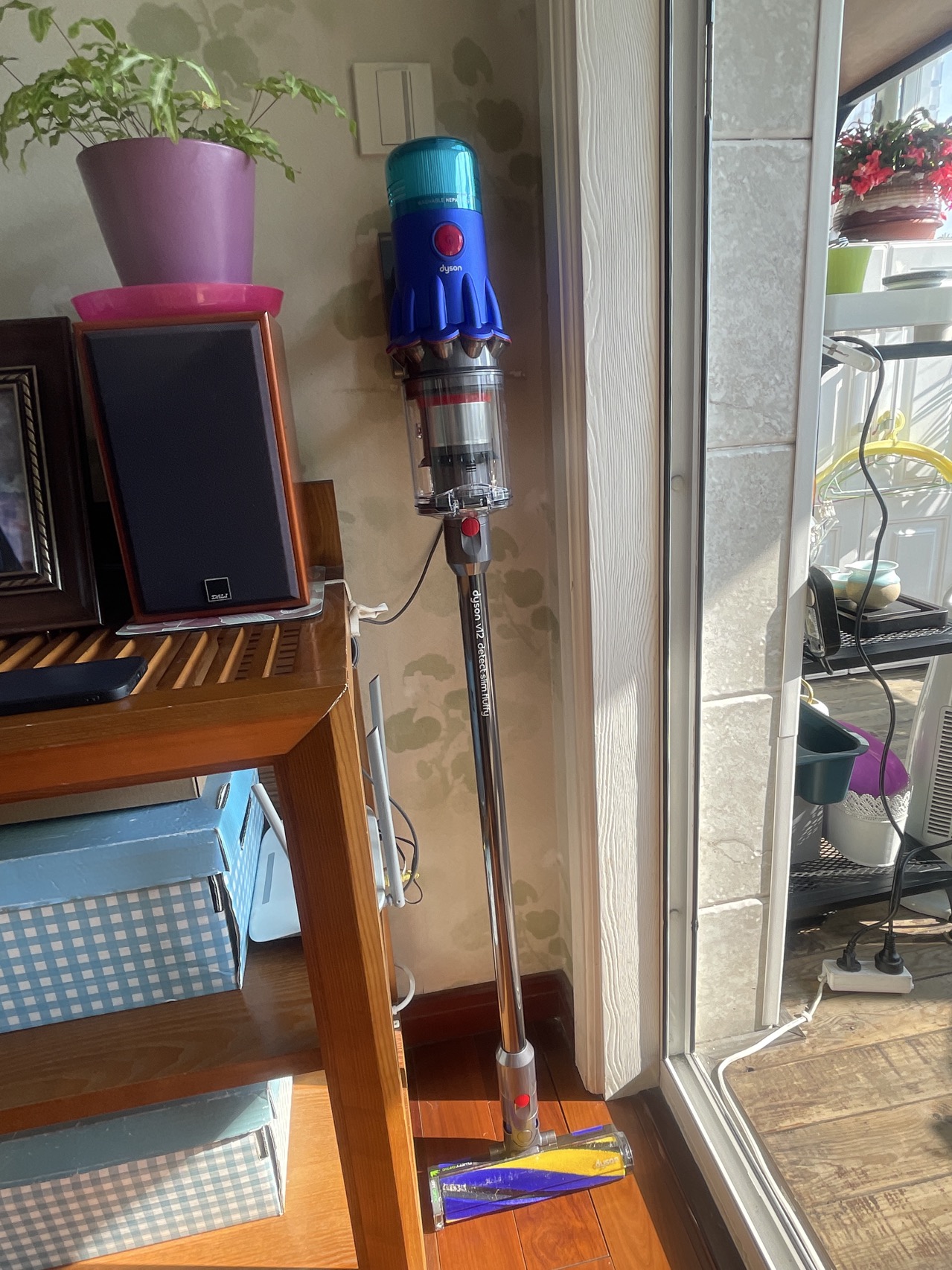 戴森(DYSON)吸尘器 V12 Detect Slim Fluffy 轻量无线吸尘器家用大吸力除螨晒单图