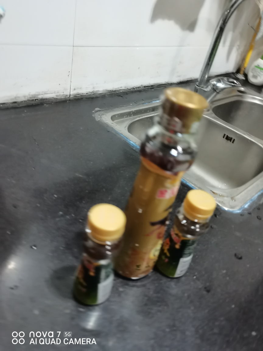 金龙鱼纯芝麻香油220ml大瓶装赠花椒油70ml*2小瓶芝麻油晒单图