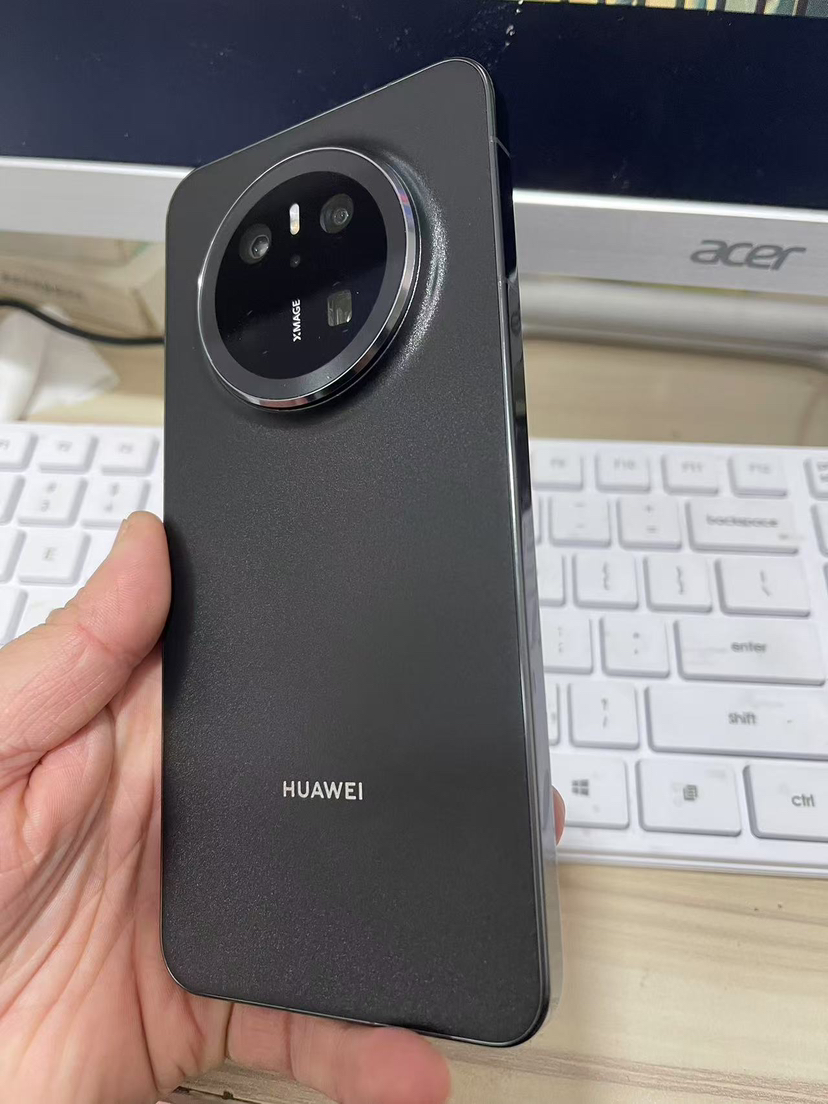 华为/HUAWEI Mate 70 12GB+512GB 曜石黑 鸿蒙AI 红枫原色影像 超可靠玄武架构 华为鸿蒙智能手机晒单图