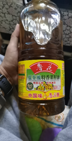鲁花低芥酸特香菜籽油2L 食用油 菜油 粮油 礼品 家用炒菜 植物油 营养健康轻食 送礼佳品 物理压榨 香浓味美 年货晒单图