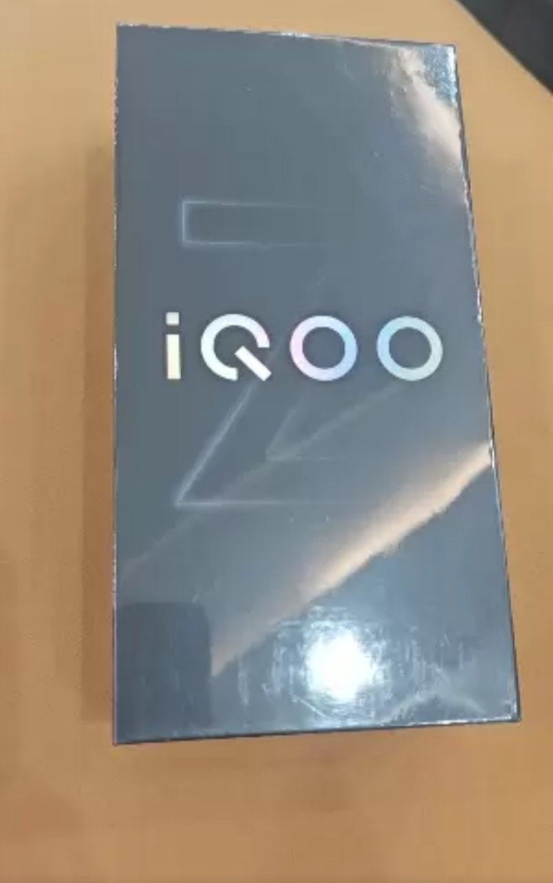 [全新]vivo iQOO Z9 Turbo 山野青 16GB+256GB 第三代骁龙8s芯 80W快充6000mAh 蓝海大电池 1.5K 144Hz屏 手机晒单图