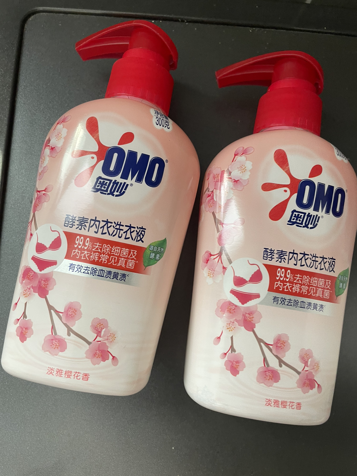 奥妙(OMO)酵素内裤内衣洗衣液樱花300g*2瓶 除真菌 去血渍 专用 抑菌 女士晒单图