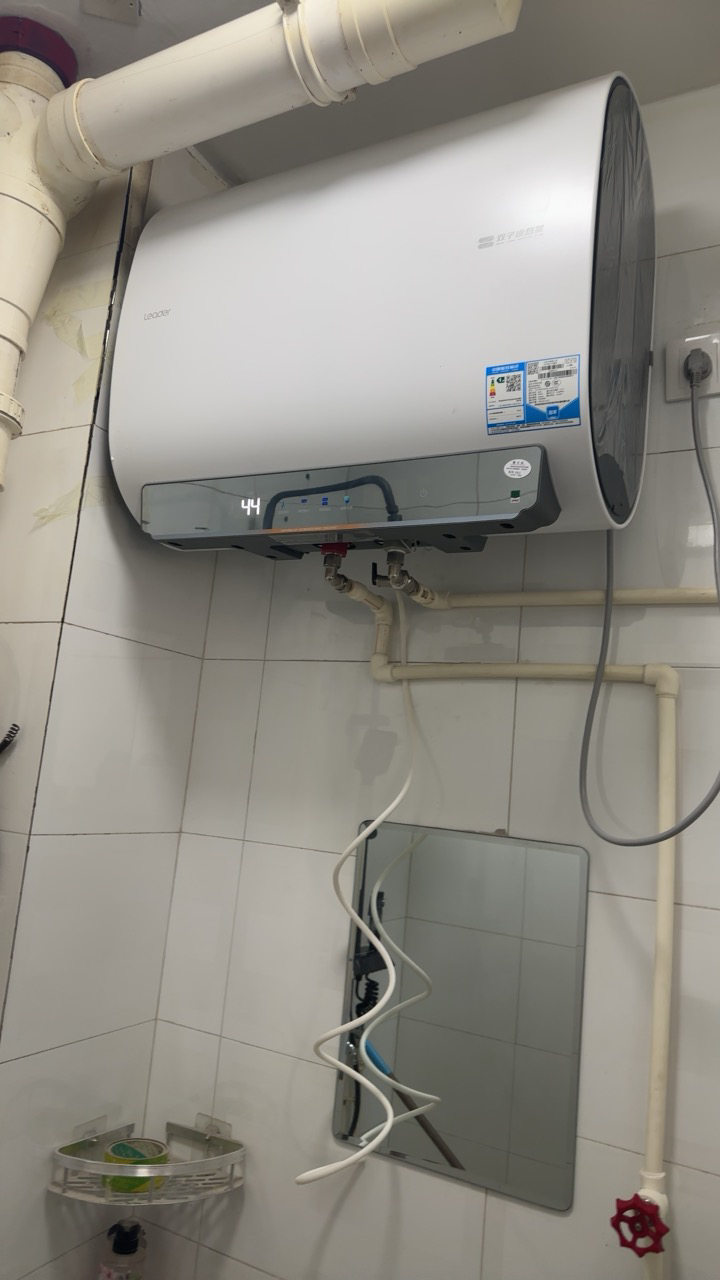 海尔智家出品 Leader电热水器60升小仙镜扁桶家用双胆免换镁棒一级能效 LEC6003HD-F5K白U1 以旧换新晒单图